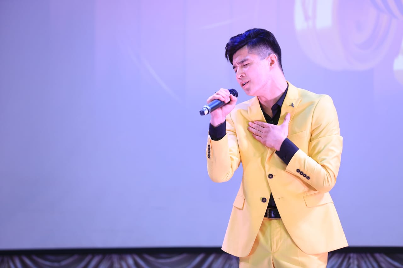 Golden voice